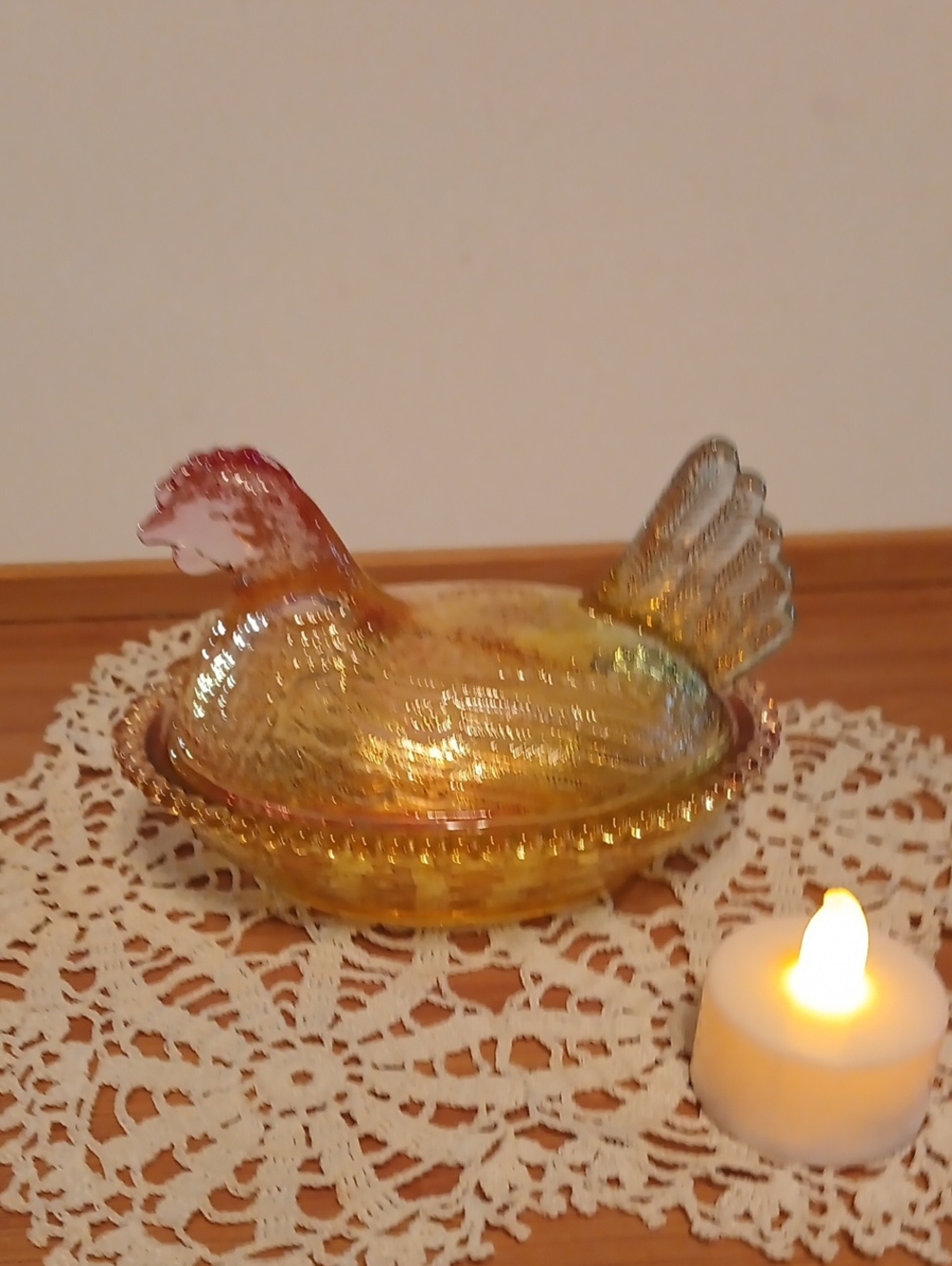 Vintage Inspired Glass Hen on Nest Dish - Amber Gold , Green And Pink 4.5 Inches